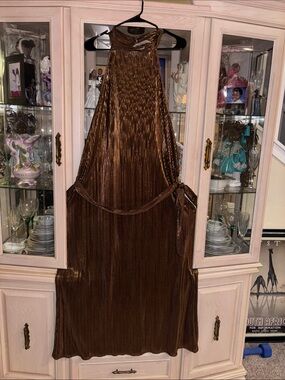 Morgan Taylor Metallic Bronze and Gold Pleated Halter Top